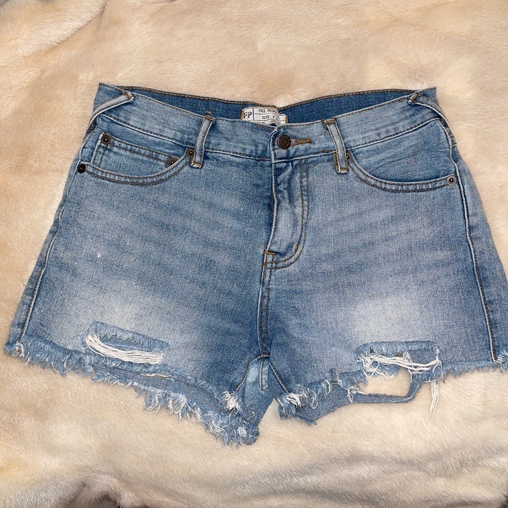 Free People denim shorts. Size 26